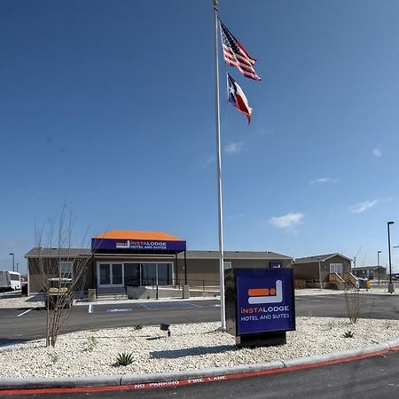Instalodge Hotel And Suites Karnes City Esterno foto